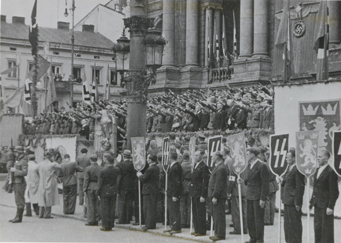 Aufmarsch der „SS-Freiwilligen-Division Galizien“ in Lemberg, 1943, Simon Wiesenthal Archiv 