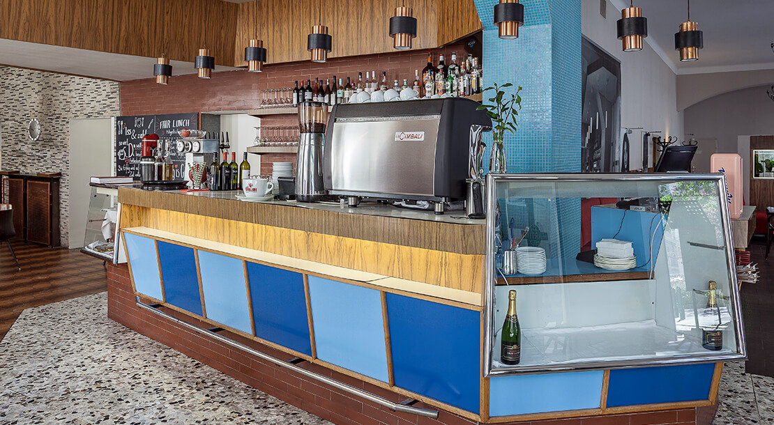 Die Bar des Grand Cafe am Alsergrund, Foto: Stephan Doleschal 