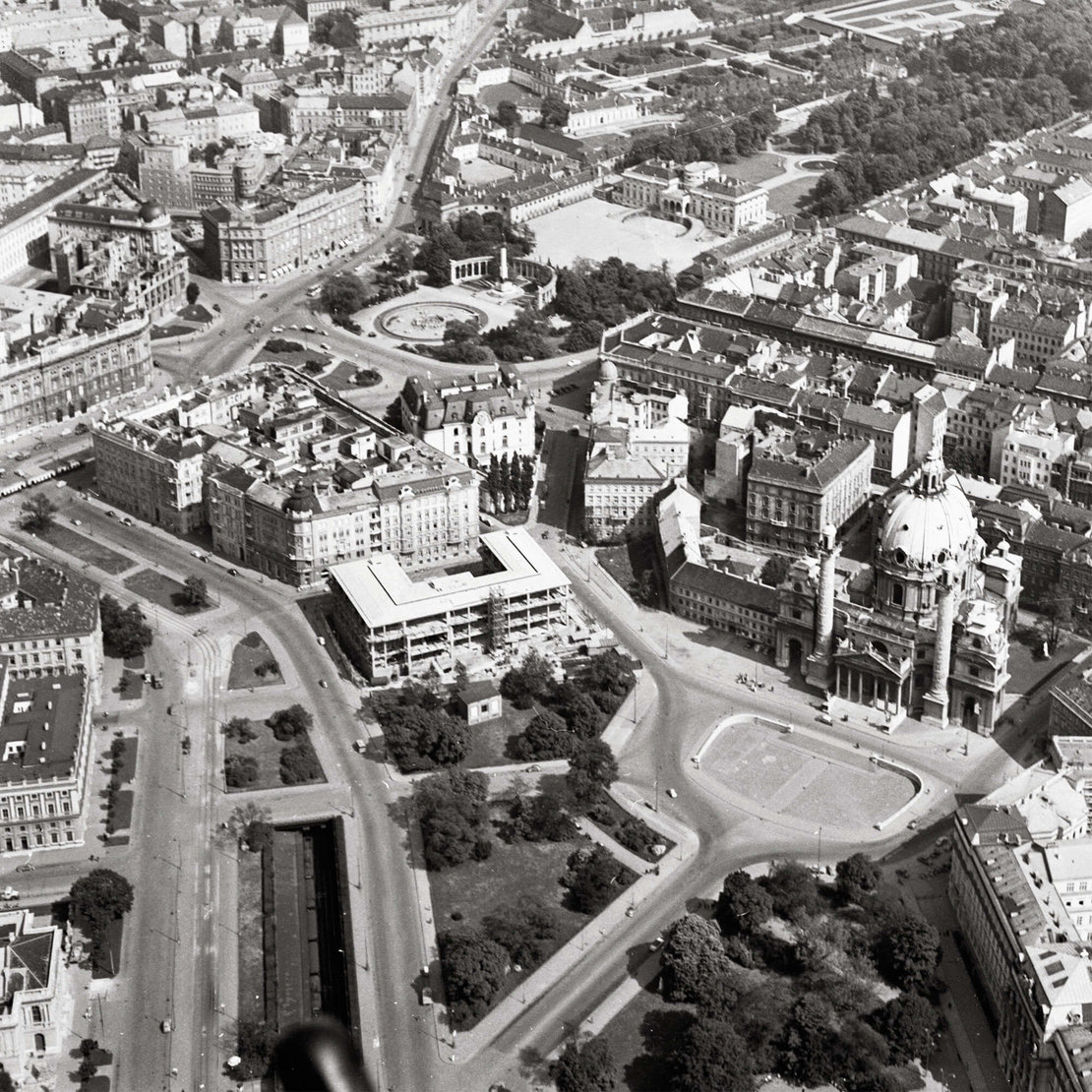 Karlsplatz, Schrägluftaufnahme, 1956, Foto: Stadt Wien 