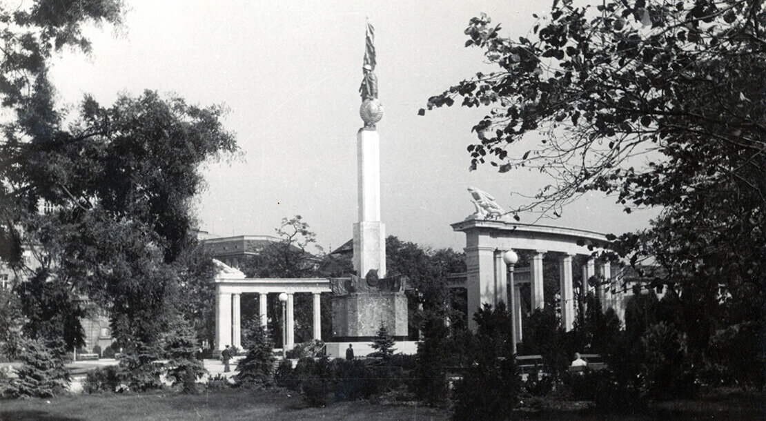 Denkmal der Roten Armee, Herbst 1945, anonyme Fotografie, Wien Museum 