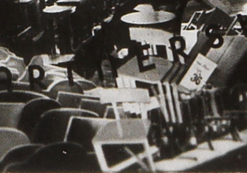 Robert Haas: Fotomontage für John Lewis & Co. Ltd., Detail mit dem X-Stuhl, 1938/39, Wien Museum 