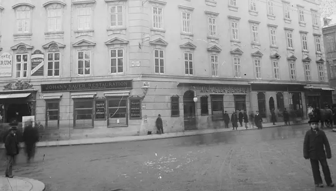 Das Michaeler Bierhaus auf einer Fotografie von Erwin Pendl aus dem Jahr 1897, ÖNB-Bildarchiv / picturedesk.com
