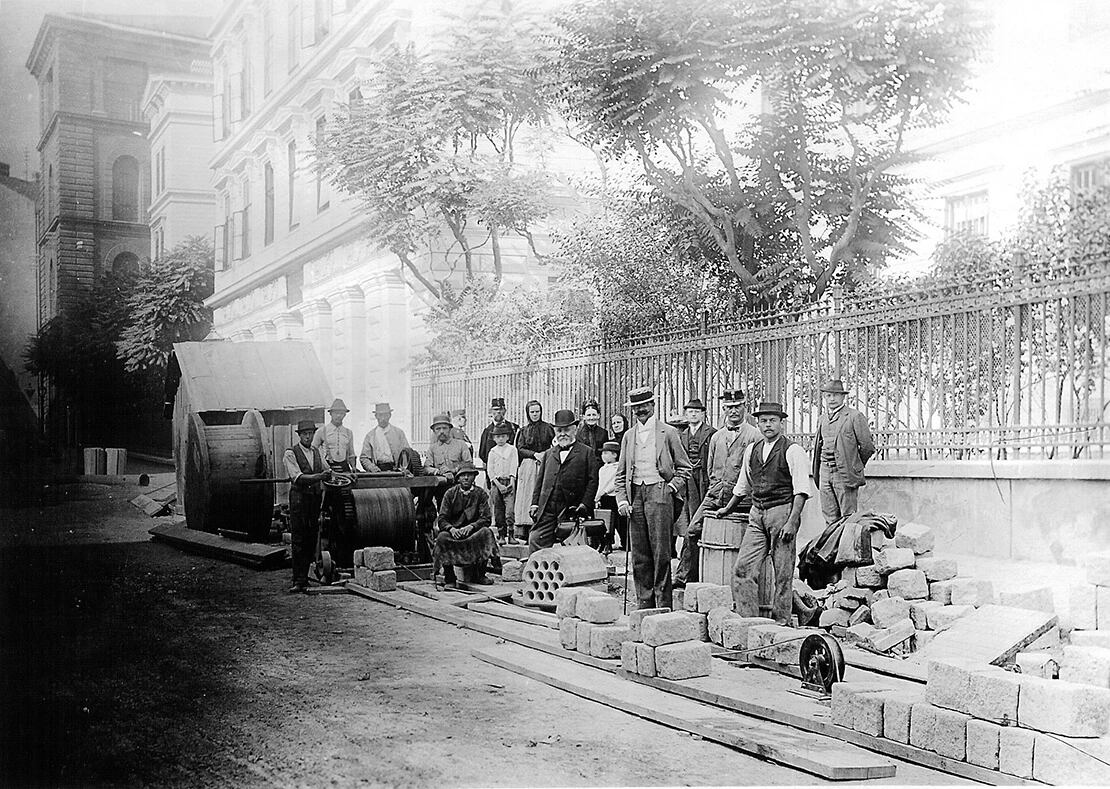 Verlegung von Telefonkabeln, 1898, Foto: Fotoarchiv A1 Telekom Austria