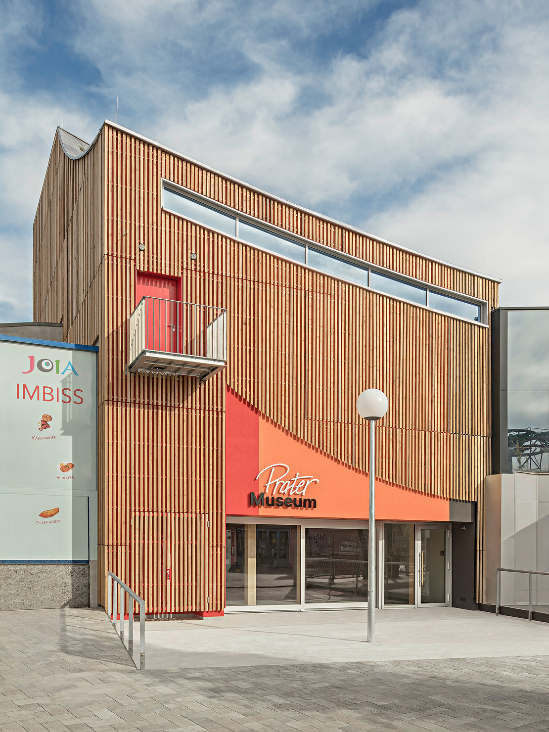 Das neue Pratermuseum, vom Eduard-Lang-Weg aus gesehen, Foto: Hertha Hurnaus 