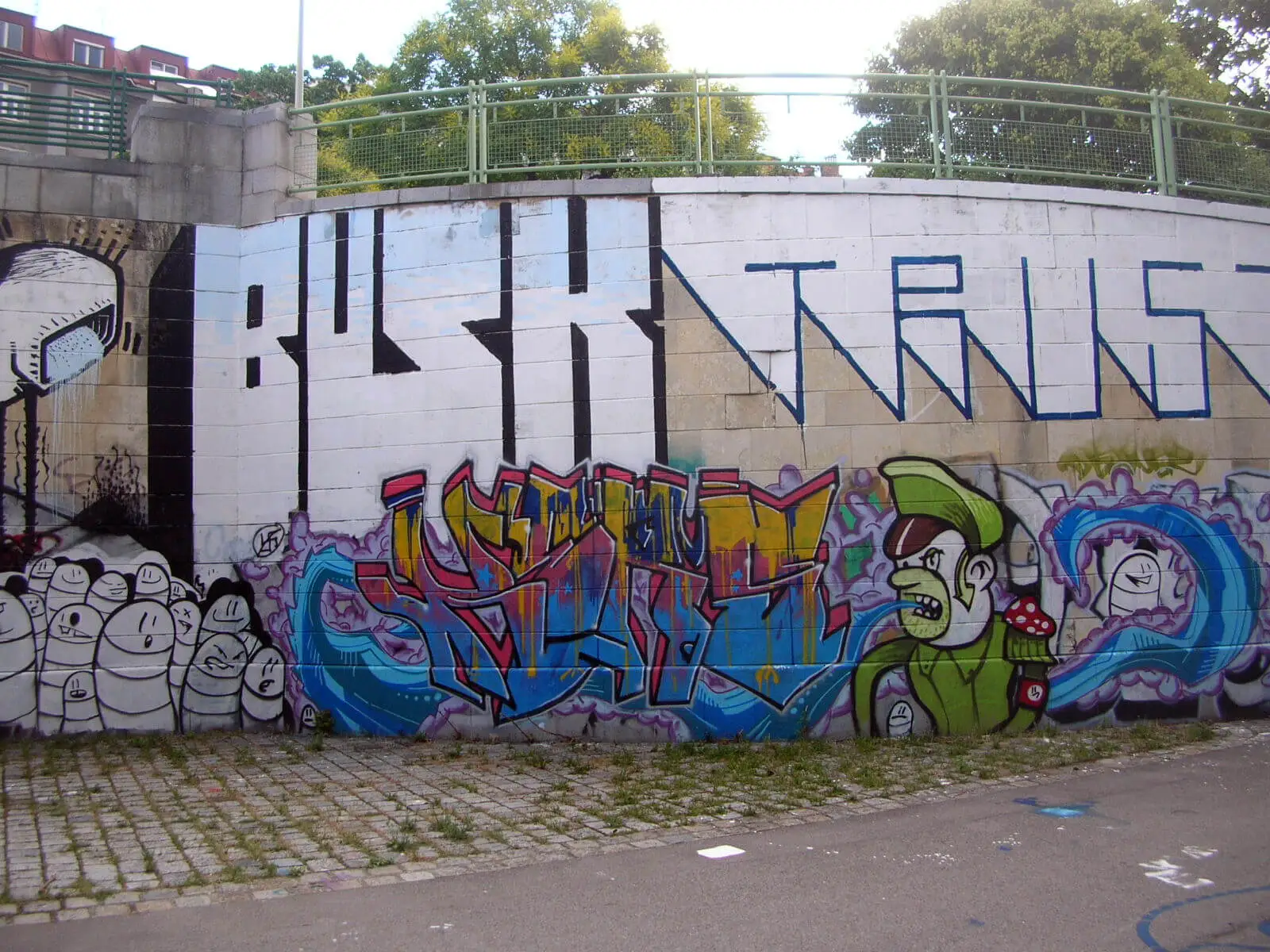 Busk & Kers, Wienerwand Rossauer Brücke/Augartenbrücke, 2005, Foto: Stefan Wogrin/Spraycity   
