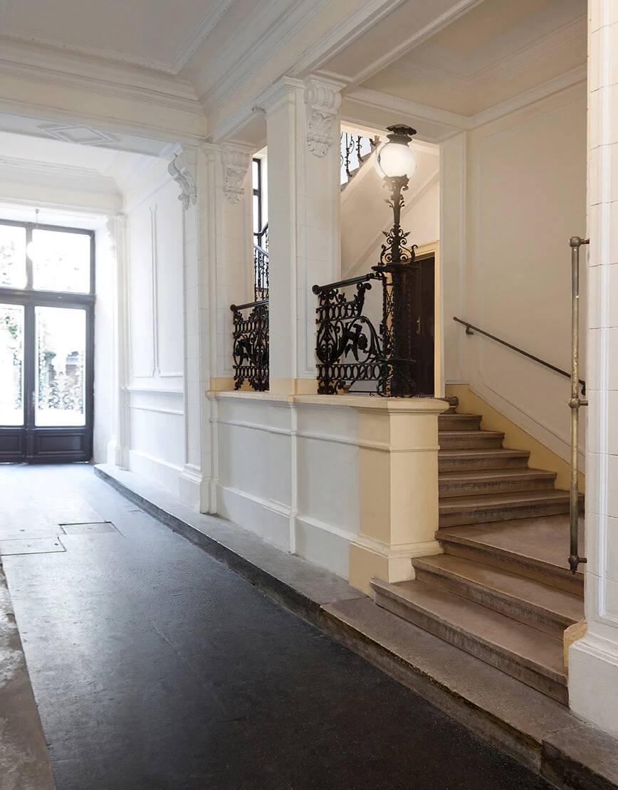 Durchgang und Stiegenhaus, 2018, Foto: Atelier Czech