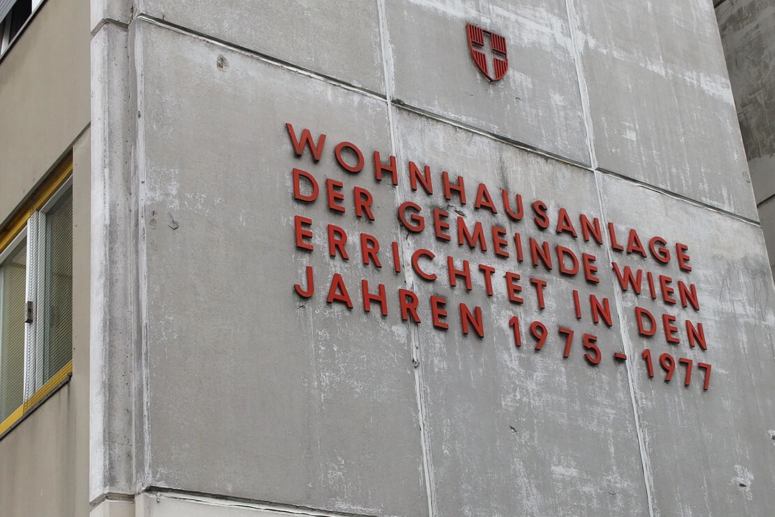 Ein Kind ihrer Zeit: Gemeindebausiedlung am Handelskai 214, Foto: Sándor Békési/Wien Museum  