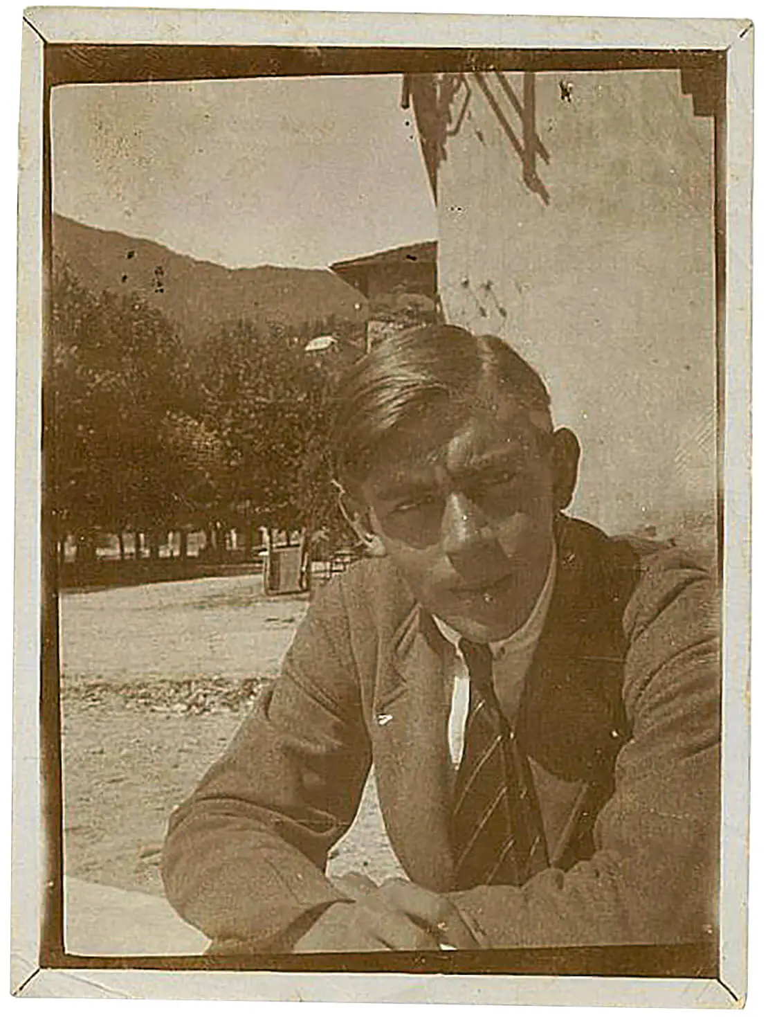 Friedrich Glauser in Ascona, 1919, Schweizerisches Literaturarchiv (Nachlass Glauser-E-05-01)