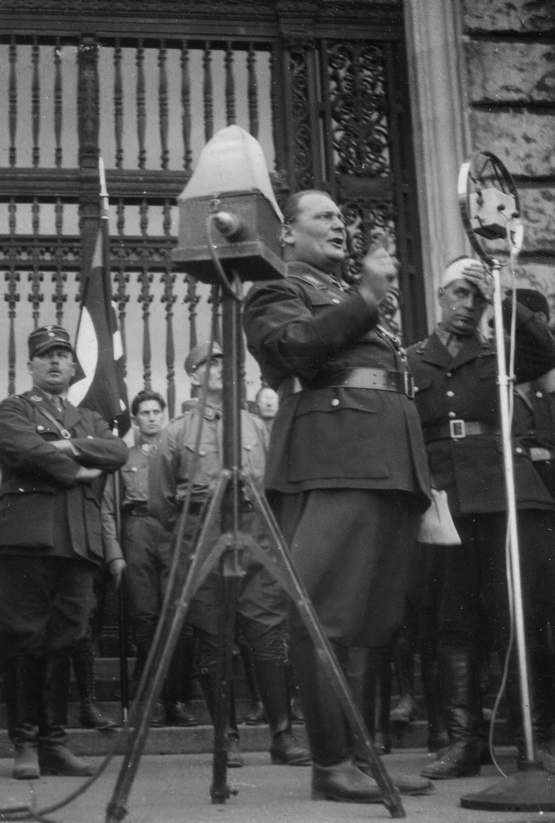 Hermann Göring am Wiener Heldenplatz, Oktober 1932, Votava / brandstaetter images / picturedesk.com 