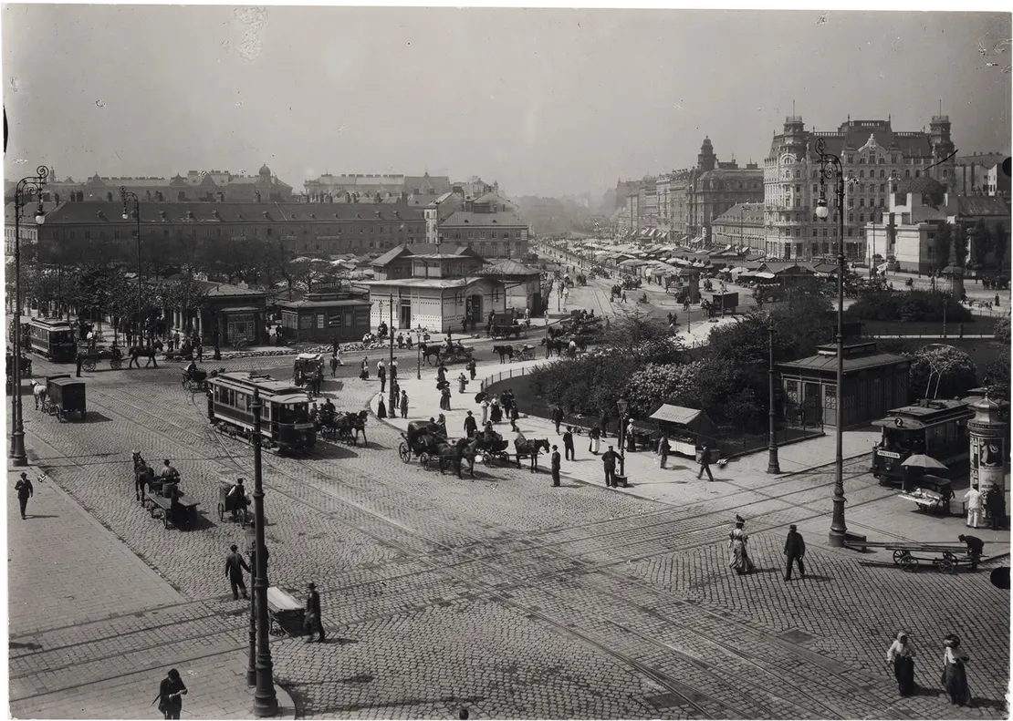Karlsplatz mit Teilen des Naschmarkts vor dem Freihaus, 1905-10, Foto: unbekannt, Wien Museum, Inv.-Nr. 73.532  
