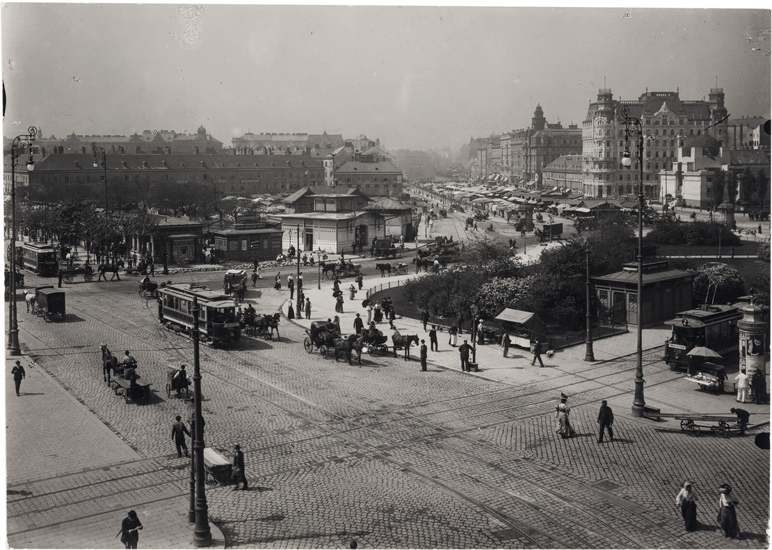 Karlsplatz mit Teilen des Naschmarkts vor dem Freihaus, 1905-10, Foto: unbekannt, Wien Museum, Inv.-Nr. 73.532 