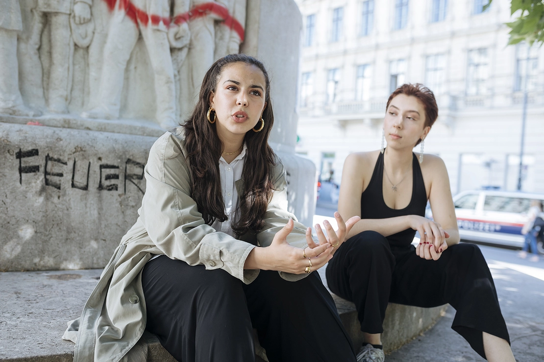 Sashi Turkof (l.) und Victoria Borochov von den Jüdischen österreichischen Hochschüler:innen, Foto: Marlene Fröhlich / luxundlumen.com