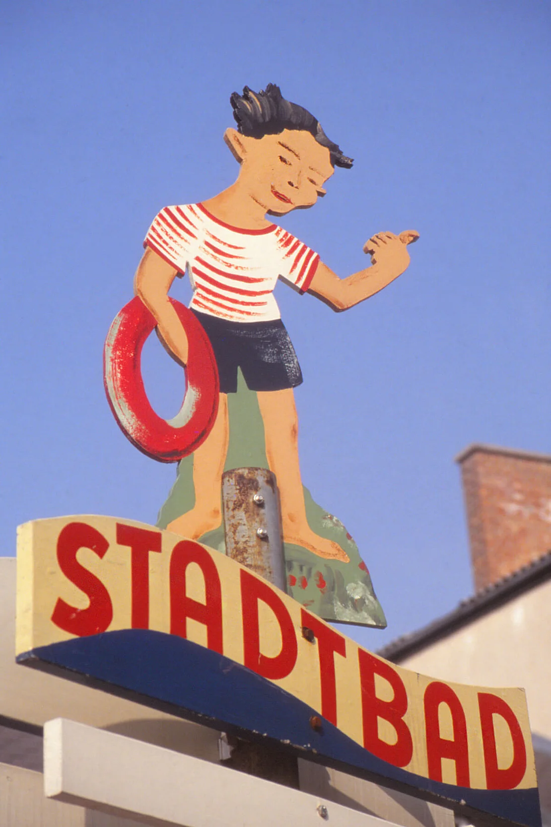 Trude Lukacsek: Mödling Stadtbad 1991