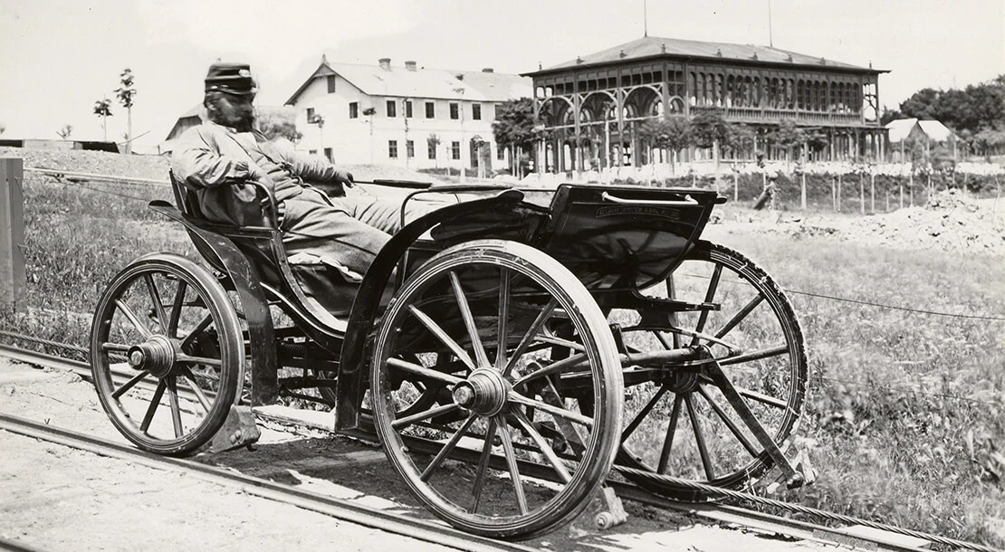 Drahtseilbahn auf die Sophienalpe, „Fiakerwagen“, Fotografie von Michael Frankenstein, um 1875, Wien Museum