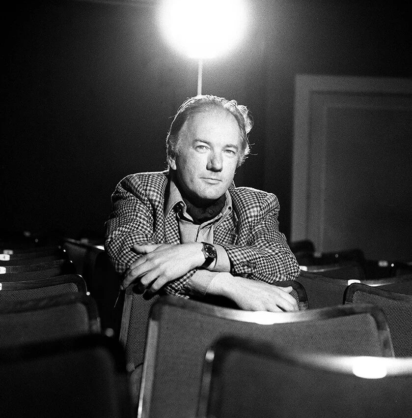 Thomas Bernhard bei den Proben zur Uraufführung von „Die Berühmten“. Akademietheater, Wien, 1976. Foto Barbara Pflaum / Imagno / picturedesk.com