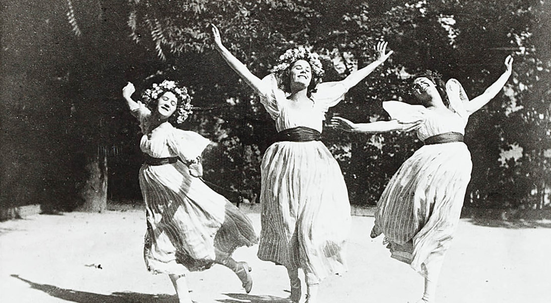Grete, Elsa und Berta Wiesenthal tanzen Lanner - Schubert - Walzer, 1908, Foto: Rudolf Jobst, Wien Museum 