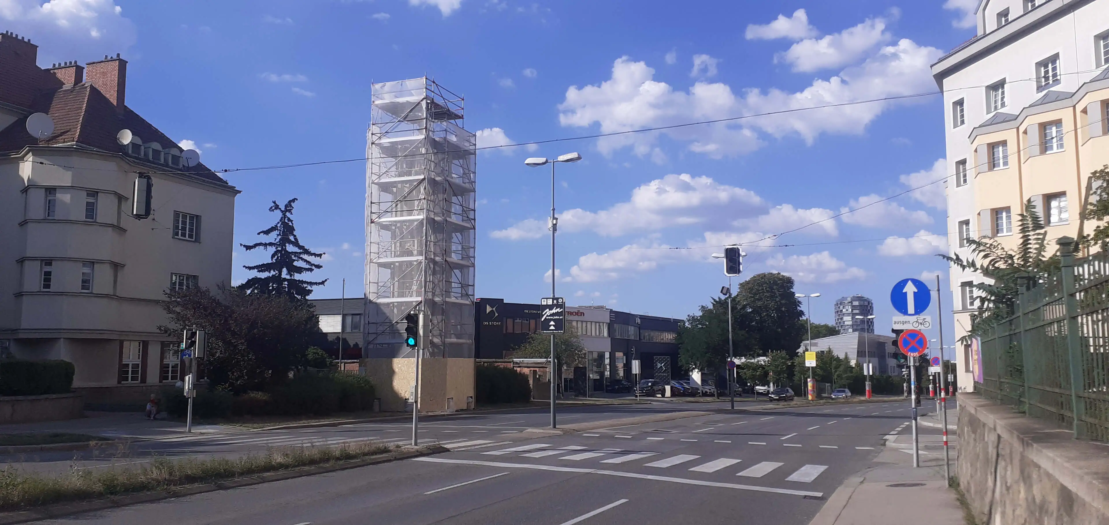 Die Spinnerin am Kreuz während der Restaurierung im August 2022, Foto: Andreas Winkel