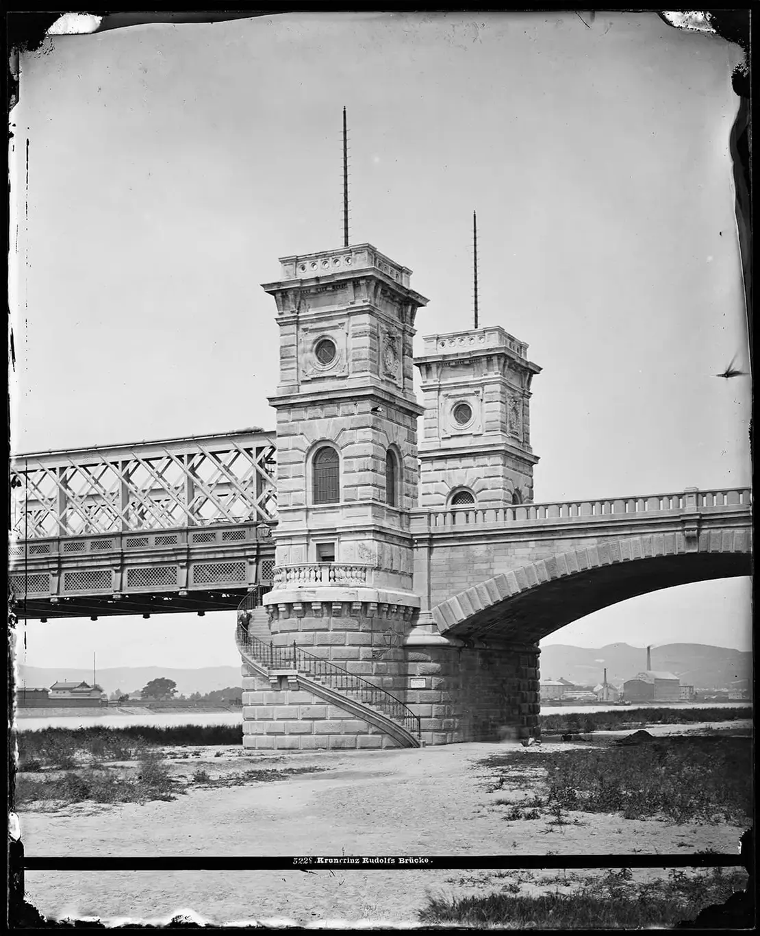 Donaustrom und Inundationsgebiet bei der Kronprinz-Rudolfs-Brücke (Reichsbrücke), Fotoatelier Michael Frankenstein & Comp., Wien Museum, Inv.-Nr. 78079/448  