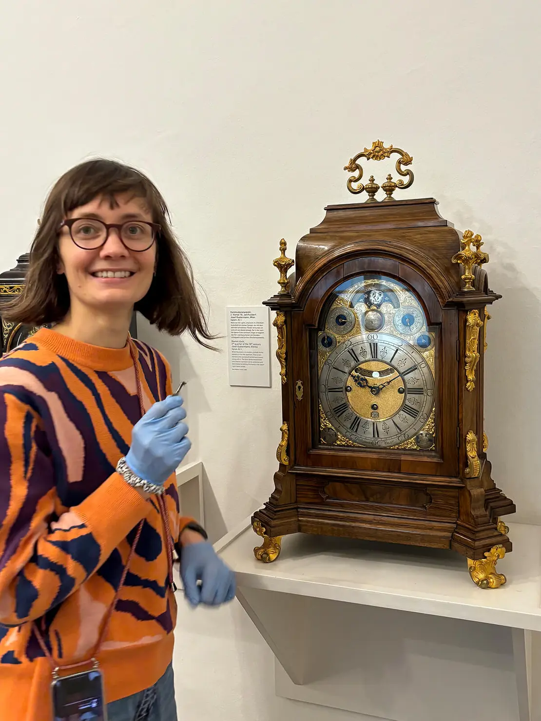 Im Testmodus: Uhrenrestauratorin Tabea Rude, Foto: Christine Koblitz  