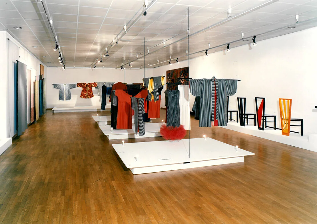 Die Ausstellung „Zeitlos. Eva Riedl. Entwürfe + Objekte 1976-1991“ war von 26. September bis 10. November 1991 im Wien Museum (damals: Historisches Museum der Stadt Wien) zu sehen. Foto: Wien Museum  