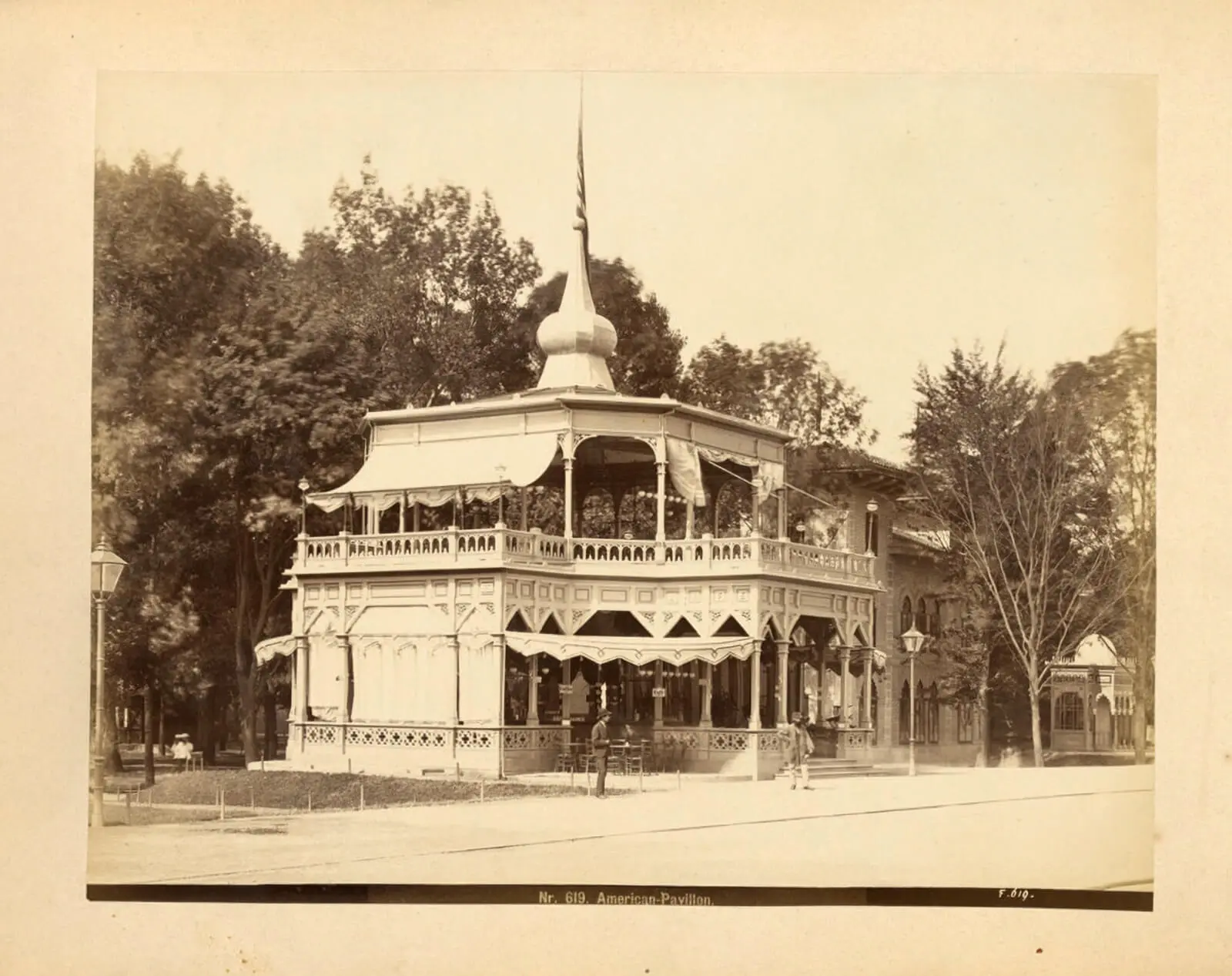 Amerikanische Trinkhalle auf der Wiener Weltausstellung, 1873, Verlag der Wiener Photographen-Association, Wien Museum