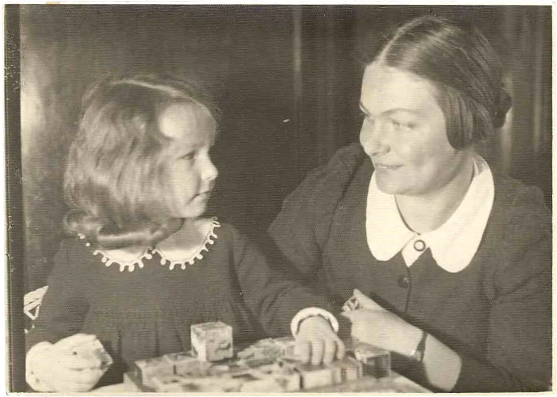 Regine Kapeller-Adler mit ihrer Tochter Liselotte, undatiert, © Liselotte Adler-Kastner  