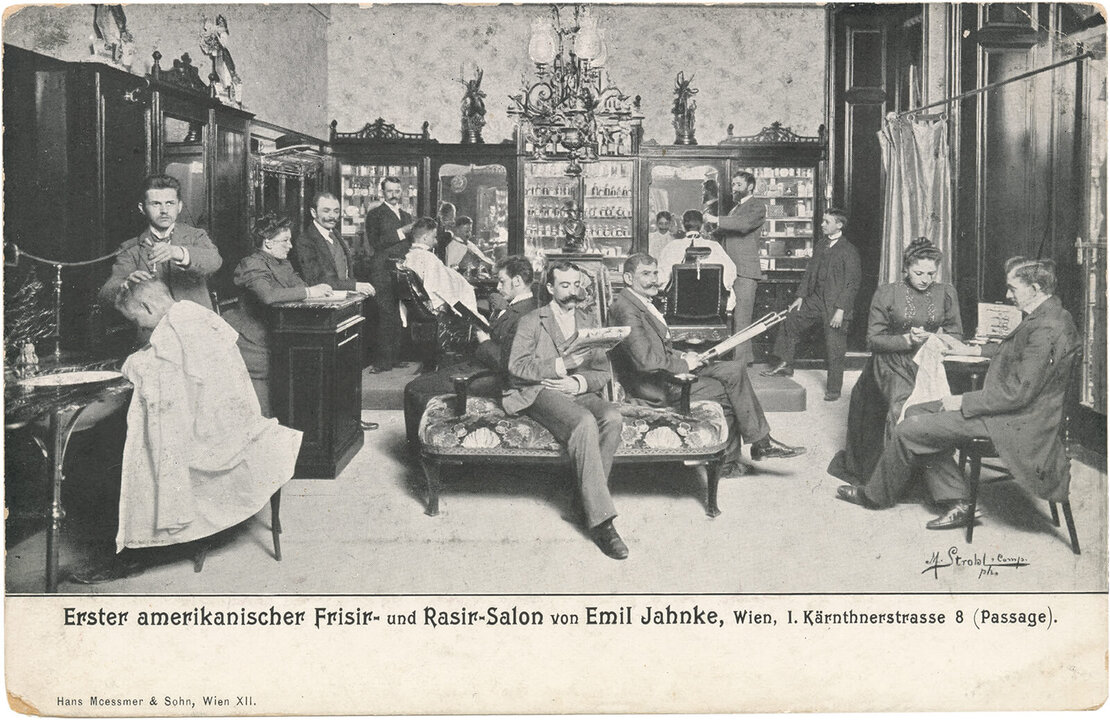 Werbe-Postkarte des Friseurs Emil Jahnke, um 1901, Photoinstitut Bonartes