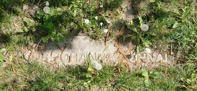 Denkmal „FÜR JOHANNA“ im Anton-Kummerer-Park, Foto: Christian Philipp / Wikimedia Commons