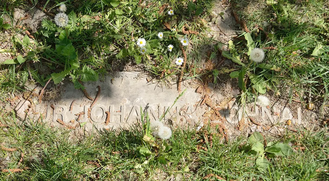 Denkmal „FÜR JOHANNA“ im Anton-Kummerer-Park, Foto: Christian Philipp / Wikimedia Commons