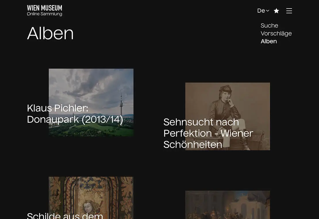 Alben helfen dabei, in die vielfältigen Bestände des Museums einzutauchen  