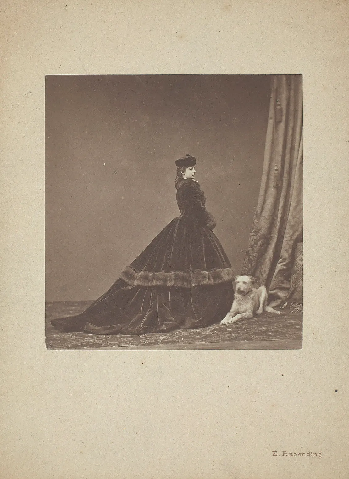 Emil Rabending: Kaiserin Elisabeth von Österreich , 1866, Albuminpapier, Wien Museum, Inv.-Nr. 43285