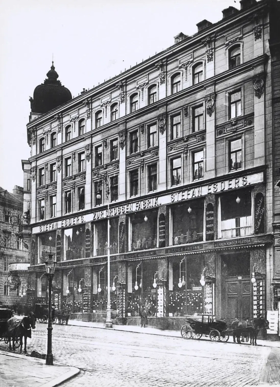Warenhaus Esders, Mariahilfer Straße/Breitegasse, Fotoatelier Gerlach, um 1900, Wien Museum  