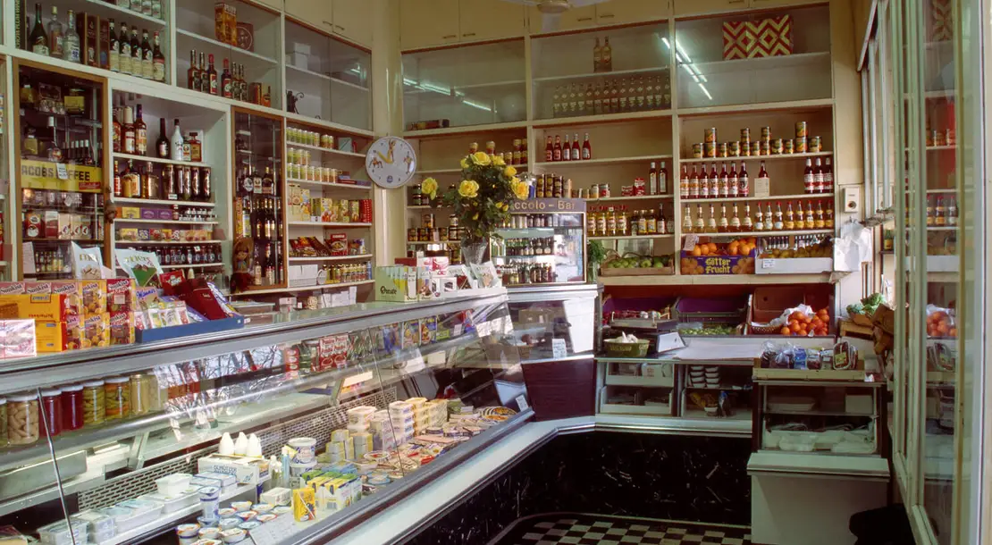 Trude Lukacsek: Innenansicht: Feinkost Lerch, 14., Hütteldorferstraße 171, 1998, Wien Museum, Inv.-Nr. 232007/73  