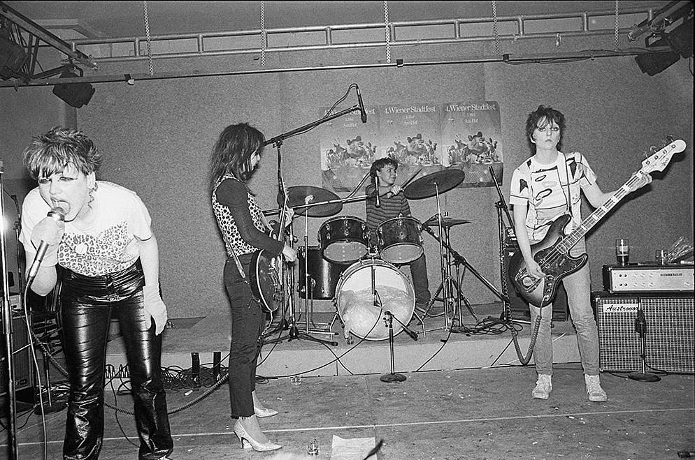 a-gen53 im Metropol, 26. März 1981, v.l. Nivea, Gaby, Ilse Hoffmann  