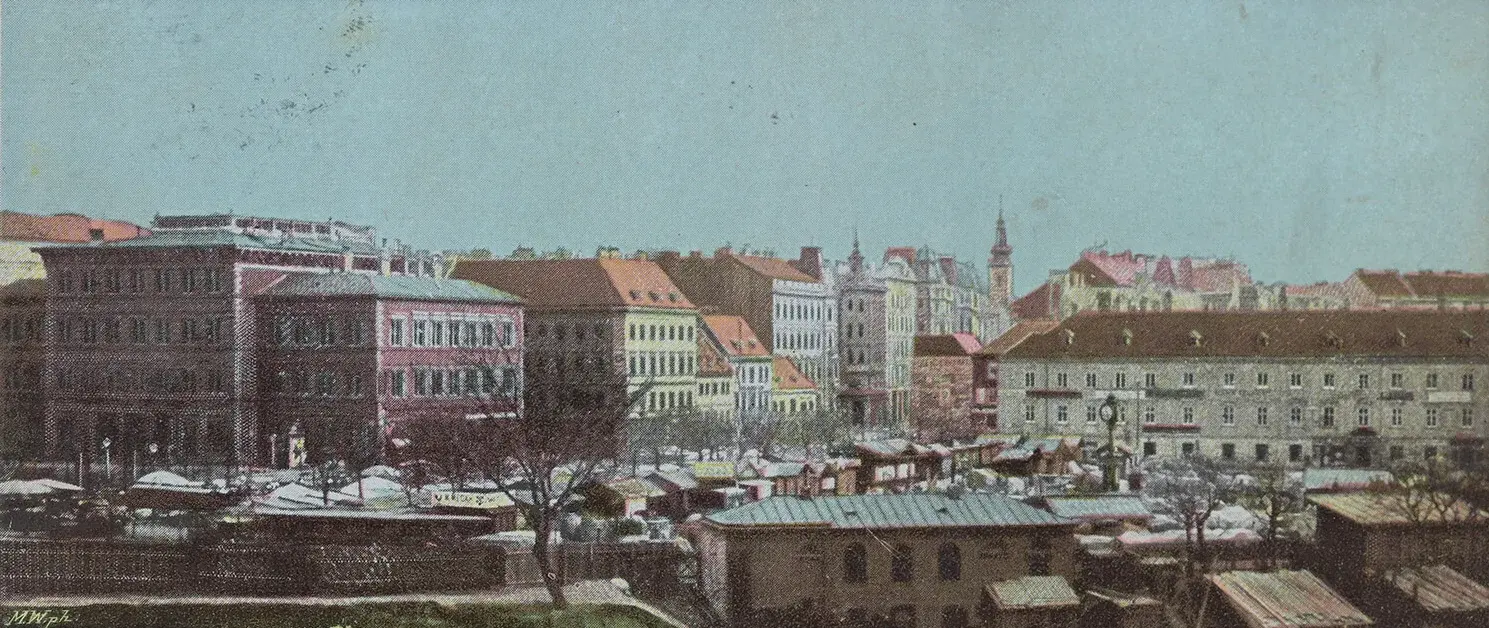 Der Naschmarkt und links die Evangelische Volksschule am Karlsplatz, Ansichtskarte (Ausschnitt), um 1900, Wien Museum