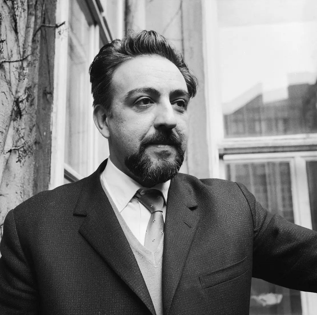 Milo Dor am Balkon der Österreichischen Gesellschaft für Literatur, 1966, Foto: Otto Breicha / brandstaetter images / picturedesk.com