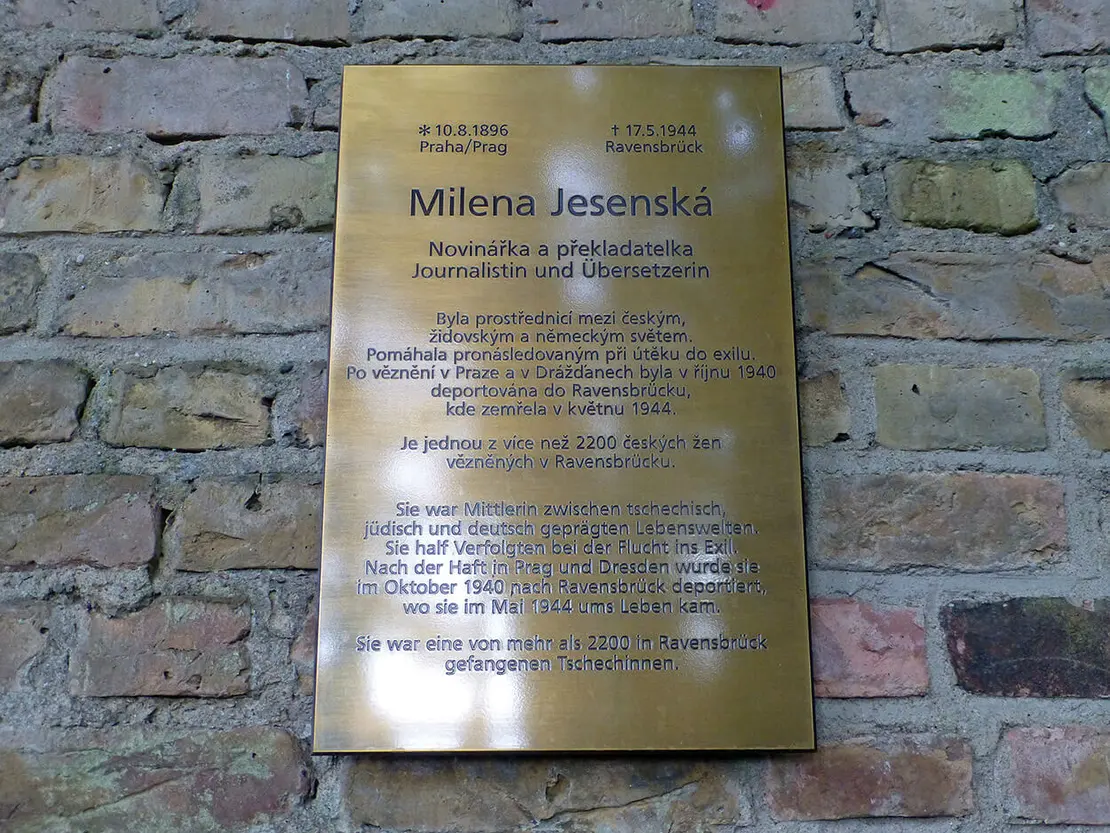 Tafel in der Mahn- und Gedenkstätte Ravensbrück, Foto: Wald1siedel/Wikimedia Commons