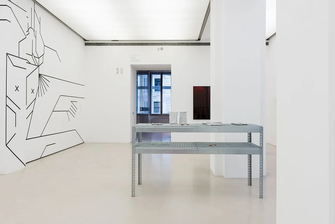 Anna Paul, Meeting Basic Needs, 2020–2022, Ausstellungsansicht „Dispatches from a Troubled City. Die Stadt als Roman“, Startgalerie, Wien Museum, Musa, 2022. Foto: Lea Sonderegger  