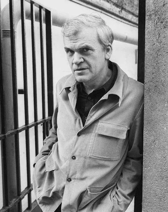 Der Schriftsteller Milan Kundera im Pariser Exil, 1979, Foto: Jean-Pierre Couderc / Roger Viollet / picturedesk.com  