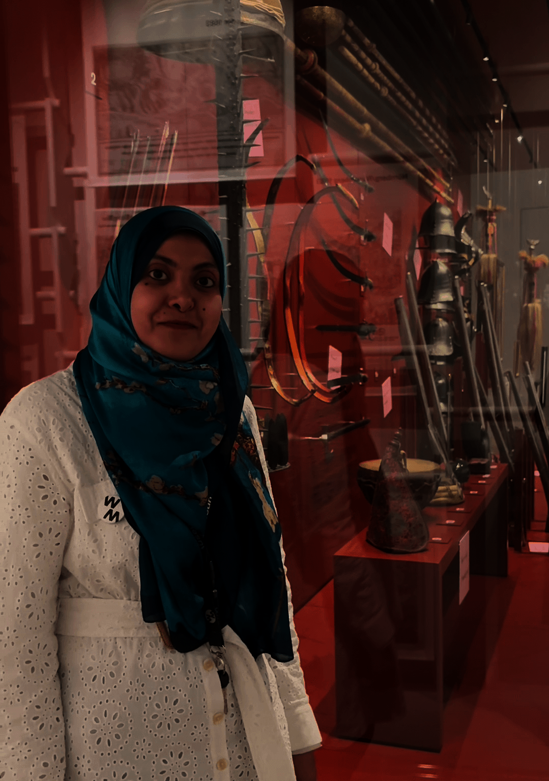 Zeinab Abdelhamed in der Dauerausstellung im Kapitel zur Osmanischen Belagerung, Foto: Christine Koblitz