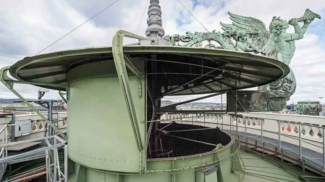 Windfahne, Foto: Hertha Hurnaus