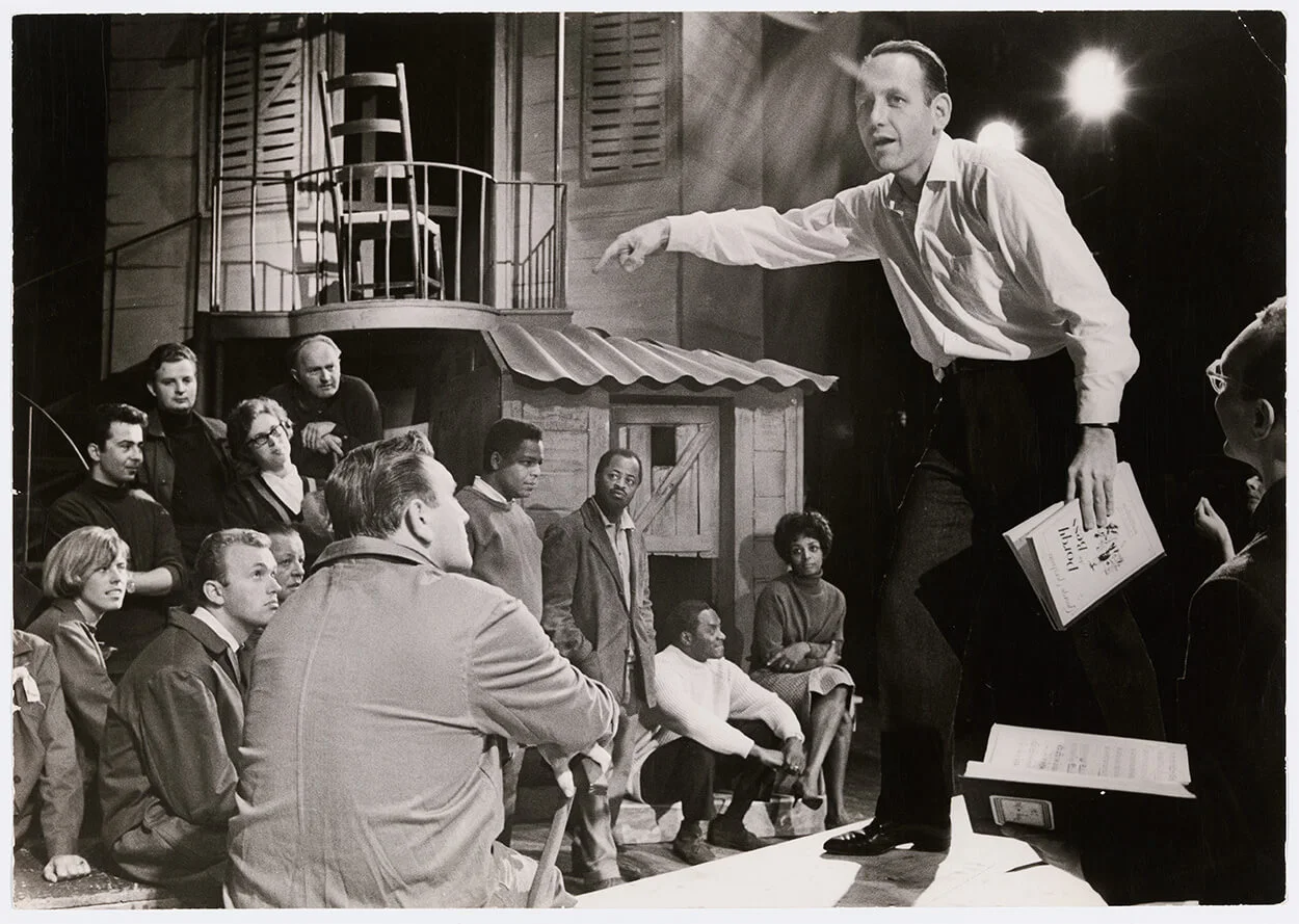 Proben für „Progy and Bess“ an der Volksoper mit dem Regisseur Nathanial Merril, 1965, Foto: Georg Paul Günsberg, Privatarchiv