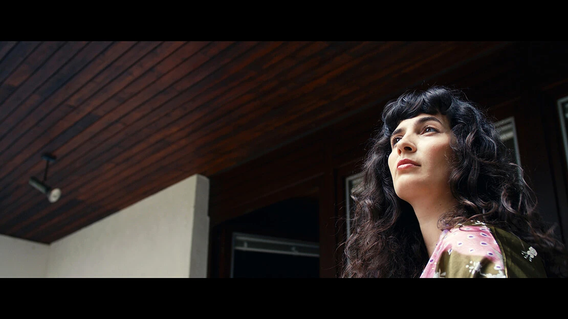 Hannahlisa Kunyik (im Bild), Paukhofstraße, Filmstill, 2021 © Hannahlisa Kunyik | Bildrecht Wien, 2021