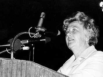 Zum 100. Geburtstag von Gertrude Fröhlich-Sandner