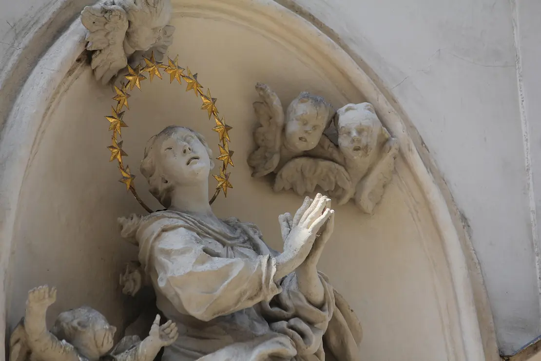 Durch Wander Bertoni restaurierte Madonna, 1949. 1010 Wien, Tuchlauben 5, Aufnahme aus 2025, Foto: Christian Hlavac  