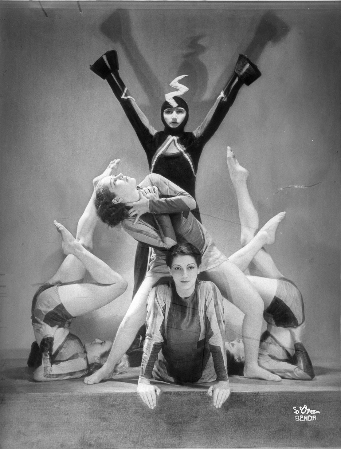 Arthur Benda: „Dämon Maschine“ mit dem Ensemble von Gertrud Bodenwieser, 1936, ÖNB-Bildarchiv / picturedesk.com 