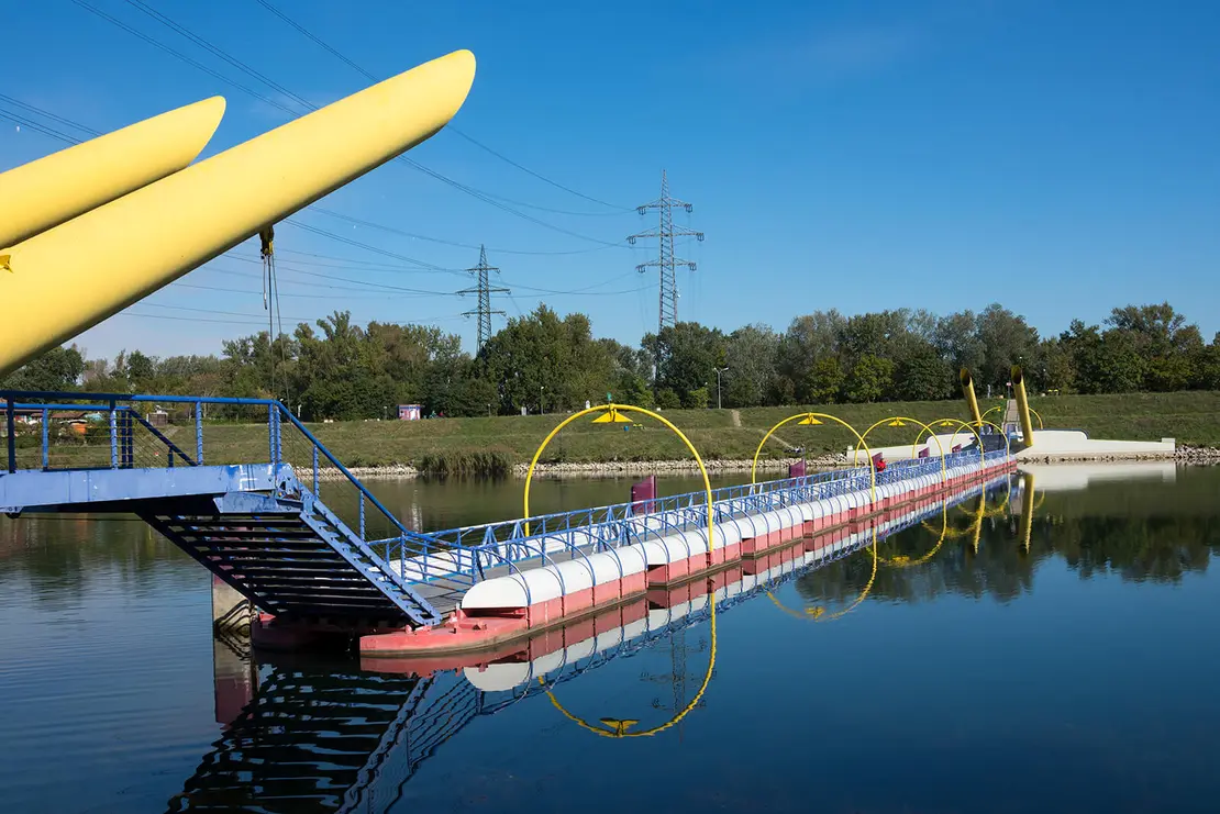 Der Waluliso-Ponton, Foto: Linie29/Wikimedia Commons