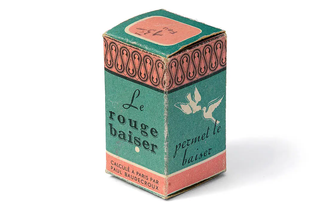Schachtel für Lippenstift „Le rouge baiser“, 1950er Jahre, Sammlung Wien Museum