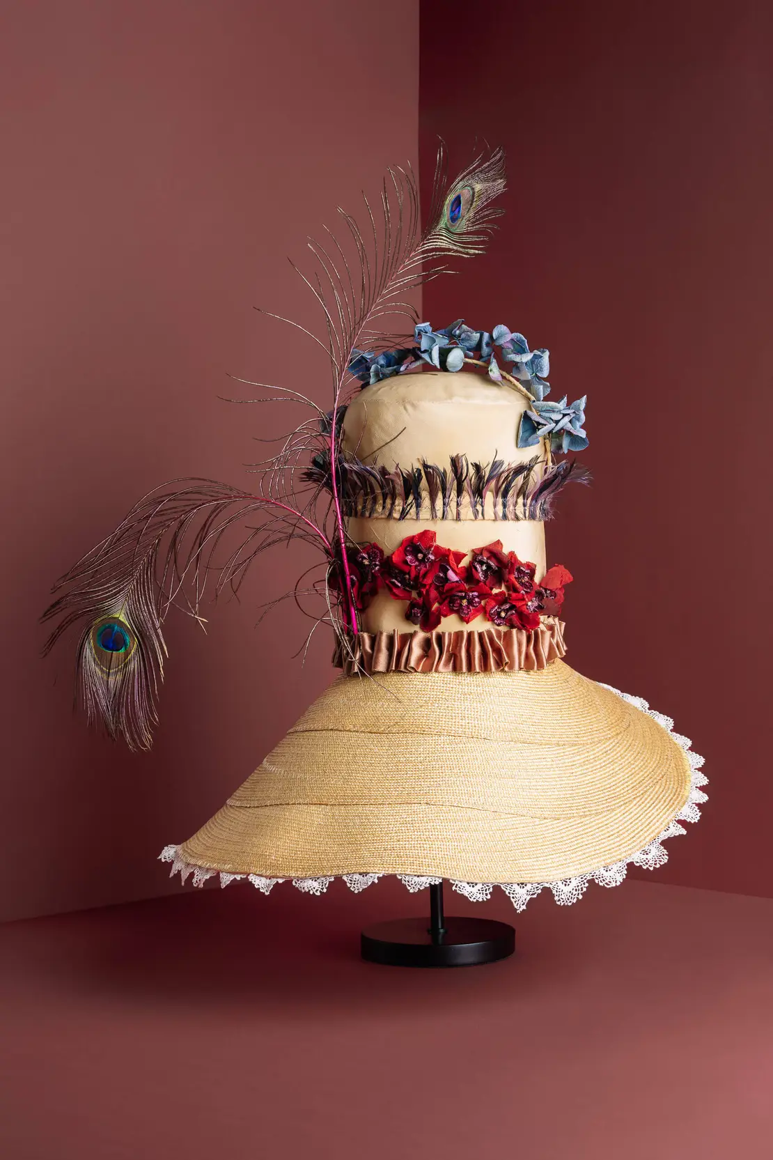 Der Hut des Johann Carl Smirsch (1793–1869) wieder zum Leben erweckt. Foto: Gregor Hofbauer, QWIEN