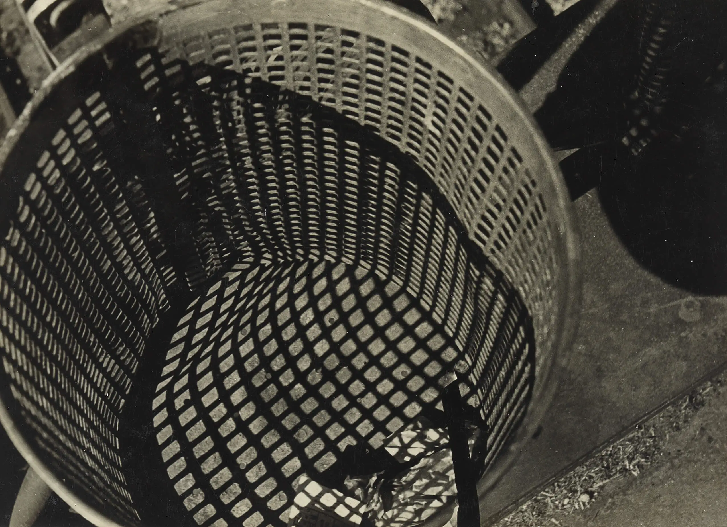 Robert Haas: Abfallkübel, Wien 1934, © Wien Museum/Sammlung Robert Haas  